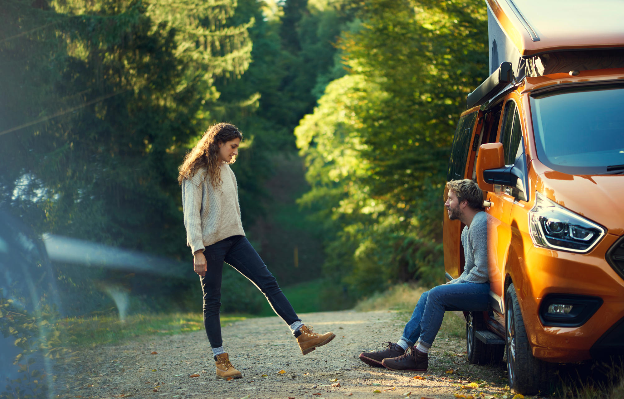 Ford dévoile le camping-car polyvalente et électrifiée Nugget