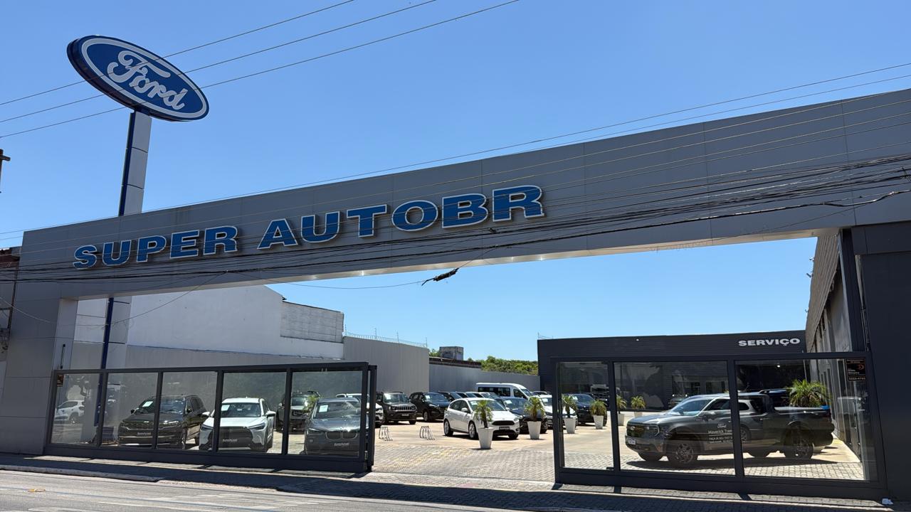 Fachada da Ford Super AutoBR Pelotas