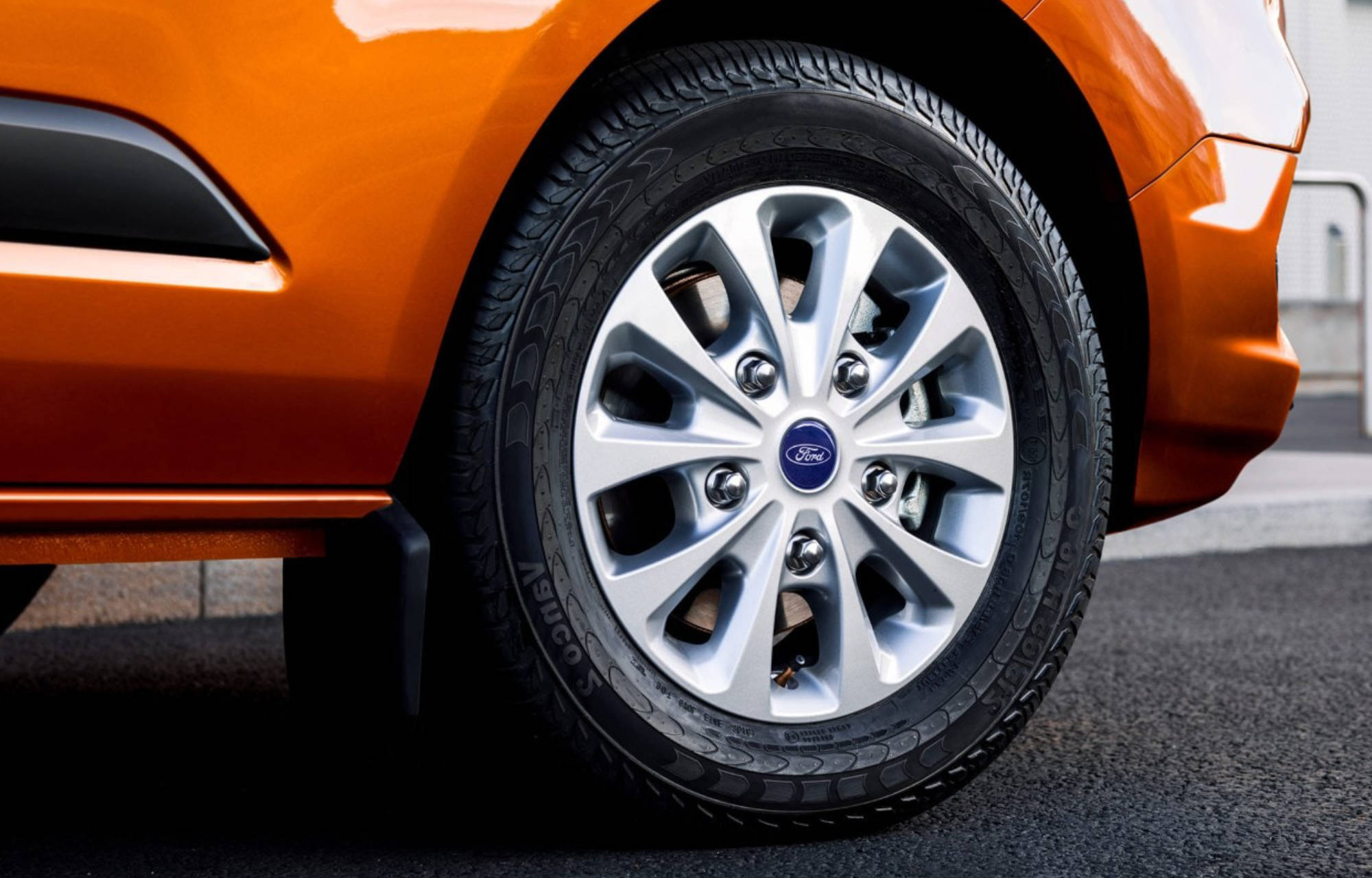 Ford Transit Custom Plug-In Hybrid Reifen
