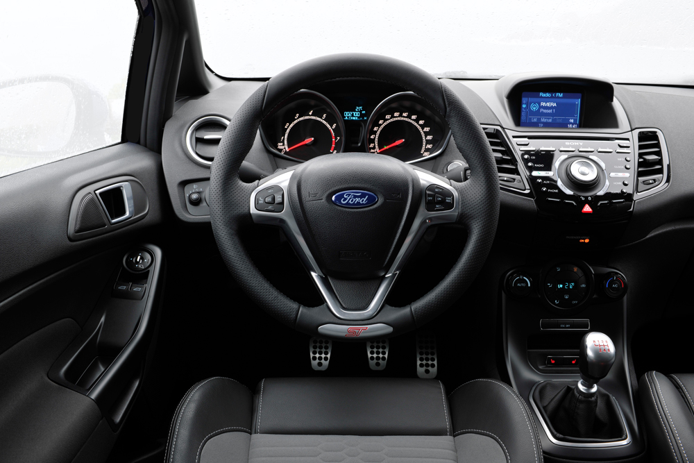 Ford Fiesta ST CARent Brno Ford Fiesta ST CARent Brno