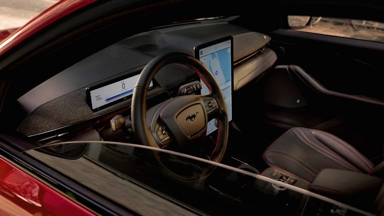 Intérieur Ford Mach-E avec fenêtre ouverte