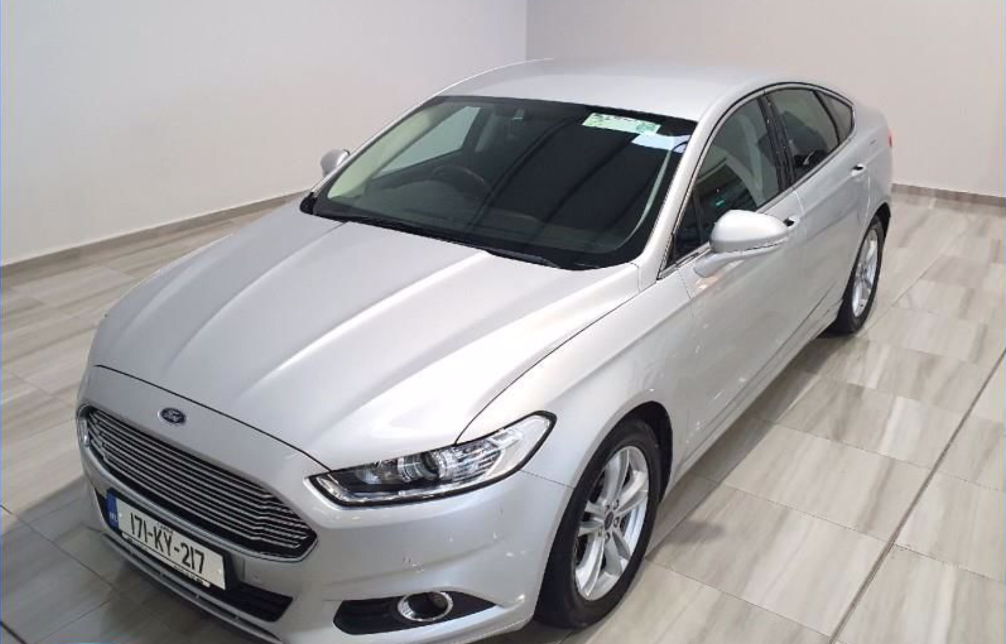 Ford Mondeo front