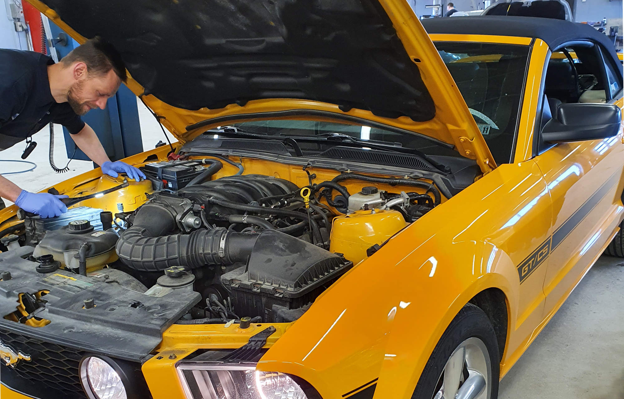 Ford Mustang på service hos Røros Auto