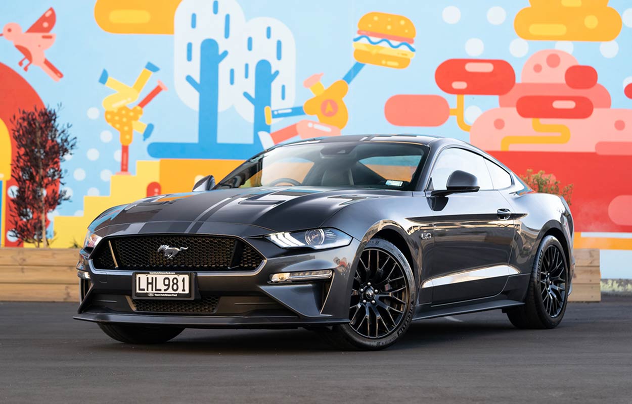 Team Hutchinson Ford - NZ's Ford Mustang Specialists