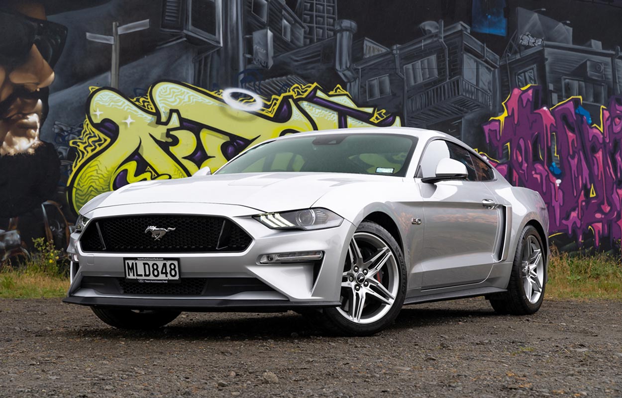Team Hutchinson Ford - NZ's Ford Mustang Specialists